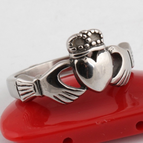 Stainless Steel Claddagh Ring - Picture 3 of 7